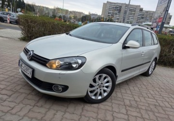 Volkswagen Golf VI Variant 1.2 TSI 105KM 2011 Volkswagen Golf Wzorowy - Klimatronik - Navi - Salon Polska 1.2 Benzyna