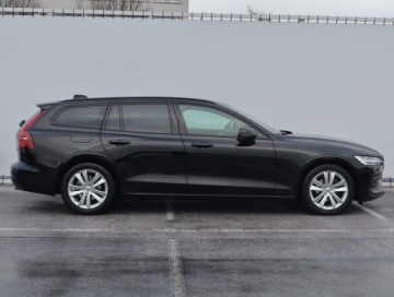 Volvo V60 II  Kombi 2.0 D4 190KM 2019 Volvo V60 D4 2.0, Salon Polska, Serwis ASO, zdjęcie 5