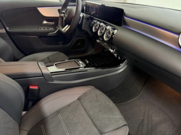 Mercedes Klasa A W177/V177 Hatchback Facelifting 2.0 220 190KM 2025 A Klasa 220 4-Matic AMG Line 2.0 (190KM) 2025, zdjęcie 7