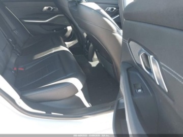 BMW Seria 3 G20-G21 2020 BMW Seria 3 330i xDrive 2020 2.0 Benzyna 255KM, zdjęcie 2