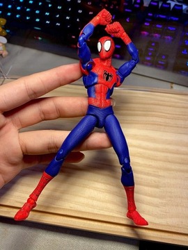 Фигурки Marvel Spider-Man: Питер Паркер