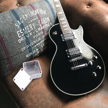 Чехол для гитарной педали с эффектом алюминиевой коробки.