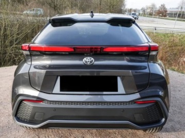 Toyota C-HR II SUV Plug-In 2.0 Hybrid Dynamic Force Plug-in  223KM 2025 Od ręki - Style 2.0 Hybrid Dynamic Force Plug-in 223KM | Podgrzewane fotele, zdjęcie 3