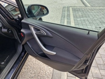 Opel Astra J Hatchback 5d 1.6 Twinport ECOTEC 115KM 2011 Opel Astra Sliczna 1.6 b Doinwestowana Bezwypadkowa Zarejestrowana Gwaranc, zdjęcie 21