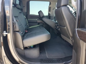  GMC Sierra K2500 Denali 2022 6.6l 6.6 Diesel 401KM, zdjęcie 10