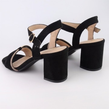 ЧЕРНЫЕ ЖЕНСКИЕ СУДЕБНЫЕ САНДАЛИИ НА КАБЛУКЕ r 37