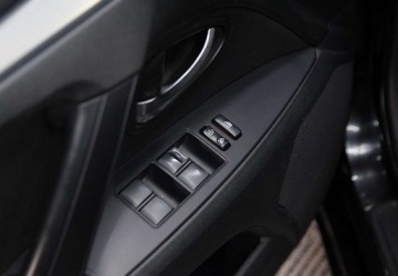 Toyota Avensis III Wagon Facelifting 2015 2.0 D-4D 143KM 2015 Toyota Avensis PL Salon _ kombi _ kamera cofania _ Alu17_ 2.0 Diesel 143KM, zdjęcie 16