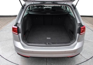 Volkswagen Passat B8 Variant Facelifting 2.0 TDI SCR 200KM 2023 Volkswagen Passat Variant 2.0TDI 150KM Business DSG, Podgrzewane Fotele, T, zdjęcie 8