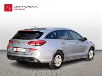 Hyundai i30 III Wagon Facelifting 1.0 T-GDI 120KM 2022 Hyundai i30 SalonPL serwis ASO 1.0T-GDI 120KM bezwypadkowy pakiety kamera, zdjęcie 4