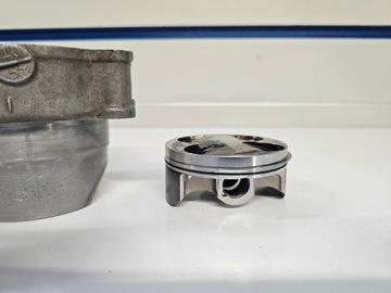 Kawasaki KXF 250 04-06 Цилиндр поршень