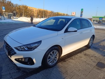 Hyundai i30 III Hatchback Facelifting 1.0 T-GDI 120KM 2023 HYUNDAI I30 1.0 T-GDI 120KM przebieg 39 tyś km LAKIER PERŁA METALIK r. 2023, zdjęcie 2