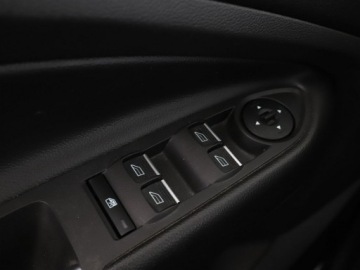 Ford Kuga II SUV Facelifting 2.0 TDCi 150KM 2017 Ford Kuga skóra/alcantara bi-xenon navi grzane, zdjęcie 32