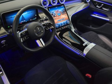 Mercedes GLC C254/X254 Coupe 2.0 220d 197KM 2026 MERCEDES-BENZ GLC 220 d 4-Matic AMG Line 2.0 (197KM) 2026, zdjęcie 4