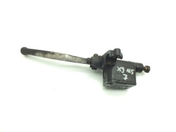 Главный цилиндр правого тормоза Piaggio X9 125