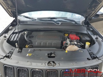 Jeep Compass II 2021 Jeep Compass LATITUDE_2021r_po gradzie 2.4 Benzyna 180KM, zdjęcie 11