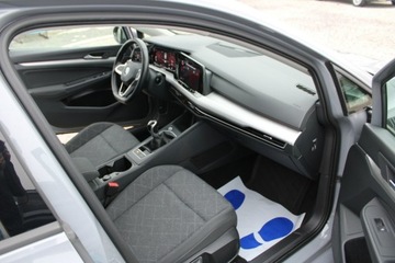 Volkswagen Golf VIII Variant 2.0 TDI 115KM 2020 Volkswagen Golf LIFE Asystent Salon PL, zdjęcie 28