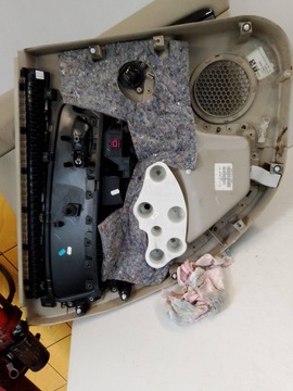 RENAULT SCENIC III КРЫШКА ДВЕРИ ЗАДНЯЯ СПРАВА