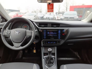 Toyota Auris II Hatchback 5d Facelifting 1.33 Dual VVT-i 99KM 2018 Toyota Auris 1.33 VVT-i Active II (2012-) 1.33 VVT, zdjęcie 9