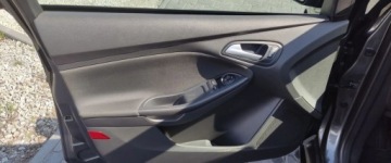 Ford Focus III Kombi Facelifting 1.0 EcoBoost 125KM 2016 Ford Focus navi , ladny , zadbany,nowy rozrzad w aso ford,bezwypadek 125KM, zdjęcie 22