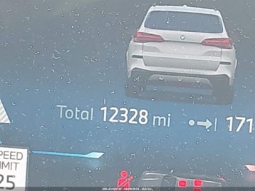 BMW X5 G05 2025 BMW X5 M60i 2025 4.4l 4.4 Benzyna 523KM, zdjęcie 11