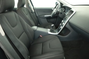 Volvo XC60 I SUV Facelifting 2.0 D4 DRIVE-E 181KM 2015 Volvo XC60 D4, Salon Polska, Serwis ASO, 178 KM, zdjęcie 6