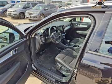 Volvo XC40 Crossover 1.5 T3 163KM 2020 Volvo XC 40 1,5 T3 BENZ 163KM klima elektryka kamera navi alu oplacony 1.5, zdjęcie 8