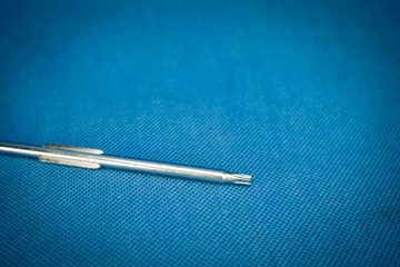 Отвертка с лезвием оригинал Audi VW Seat Skoda 8J0012289