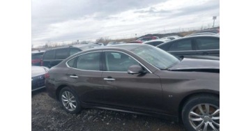 Infiniti Q70 2018 Infiniti Q70 Kanada 4x4 3,7 benz. automat KUPIONY w transporcie do Polski, zdjęcie 8