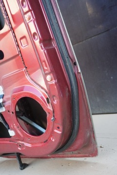 NISSAN PATROL DVEŘE PRAVÝ PŘEDNÍ PRAVÉ GR Y61 97-04R