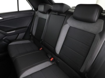 Volkswagen T-Roc I SUV 1.5 TSI ACT 150KM 2019 Volkswagen T-Roc R Line navi klima auto grzane, zdjęcie 16