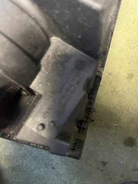 7E0129601 POUZDRO FILTRU VZDUCHU VW T5 T6 2.0TDI