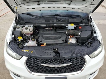 Chrysler Pacifica II 2022 Chrysler Pacifica Hybrid Touring L 2022 3.6l 3.6 Hybryda 260KM, zdjęcie 6