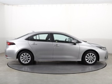 Toyota Corolla XII Sedan 1.5 VVT-i 125KM 2022 Toyota Corolla 1.5 VVT-i, Salon Polska, zdjęcie 5