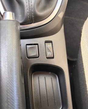 Renault Captur I Crossover 0.9 Energy TCe 90KM 2015 Renault Captur 0.9B 90KM ksiazka navi bezwypadkowy Benzyna 90KM, zdjęcie 30