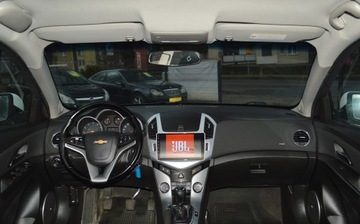 Chevrolet Cruze Hatchback 5d 1.6 16V DOHC 124KM 2013 CHEVROLET CRUZE 1.6 124 KM, zdjęcie 24