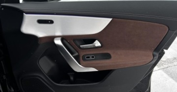 Mercedes CLA C118/X118 Coupe Facelifting 1.3 200 163KM 2025 Mercedes-Benz CLA Od Dealera AMG Line Kamera Czujniki Podgrzewana Kierowni, zdjęcie 20