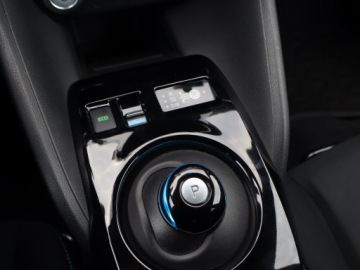 Nissan Leaf II Hatchback Elektryczny 40kWh 150KM 2018 Nissan Leaf 40 kWh, SoH 89%, Salon Polska, zdjęcie 11