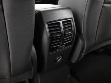 Ford Kuga II SUV Facelifting 1.5 TDCi 120KM 2018 Ford Kuga Titanium półskóra navi kamera, zdjęcie 32