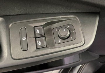 Ford Tourneo Connect III 2022 Ford Tourneo Connect Gwarancja Fabryczna 13 tys km Navi 2.0 Diesel 122KM, zdjęcie 11