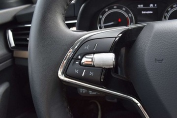 Skoda Kamiq Crossover 1.0 TSI 110KM 2024 Skoda Kamiq SalonPL 110 KM Style DSG Pakiet Comfort LED Race Blue 17 Deal, zdjęcie 13