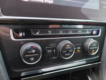 Volkswagen Golf VII Hatchback 3d Facelifting 1.5 TSI BMT 130KM 2018 Volkswagen Golf 1.5 benzyna131km2018drugie kolanastepny serwis za 13 tys.k, zdjęcie 10