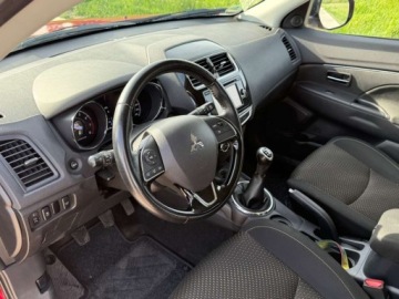 Mitsubishi ASX I SUV Facelifting 2015 1.6 117KM 2016 Mitsubishi ASX Sliczny ASX 1.6 benzyna 116KM Kamera Grzane Fotele Ksenon P, zdjęcie 18