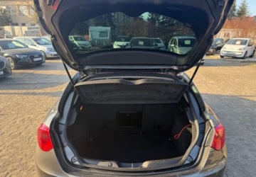 Alfa Romeo Giulietta Nuova II Hatchback 5d 1.4 TB 16v 120KM 2010 Alfa Romeo Giulietta Alfa Romeo Giulietta 1.4 Benzyna 120KM, zdjęcie 4