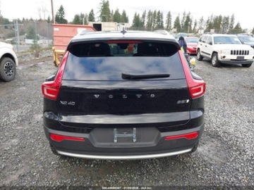 Volvo XC40 2025 Volvo XC 40 B5 Ultra Bright Theme 2025 2.0 Benzyna 247KM, zdjęcie 4