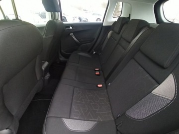 Peugeot 2008 I SUV Facelifting 1.2 PureTech 110KM 2017 Peugeot 2008 salon, I wł. bezwypadkowy,, zdjęcie 8