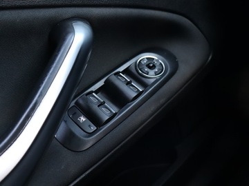 Ford Mondeo IV Hatchback 2.0 Duratorq TDCi DPF 140KM 2014 Ford Mondeo 2.0 TDCi, Salon Polska, Klima, zdjęcie 17