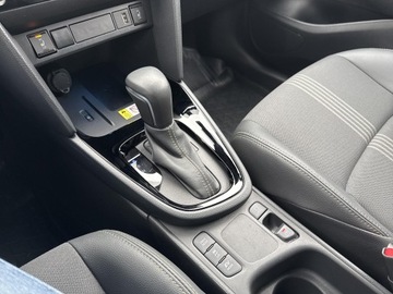 Toyota Yaris IV Hatchback 1.5 Hybrid Dynamic Force 116KM 2023 Toyota Yaris Cross Hybrid 1.5 Adventure Hybrid 1.5, zdjęcie 23