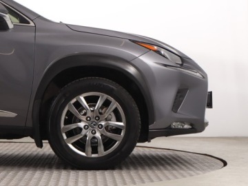 Lexus NX I SUV 300h 197KM 2017 Lexus NX 300h, Salon Polska, 4X4, Automat, Skóra, zdjęcie 14