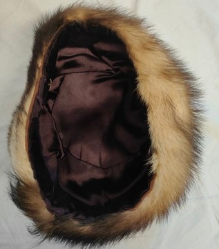 Czapka zimowa damska z naturalnego futra lisa brązowa beret