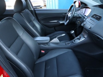 Honda Civic VIII Hatchback 3d 1.8 i-VTEC 140KM 2011 Honda Civic 1.8, Serwis ASO, Skóra, Klima, zdjęcie 8